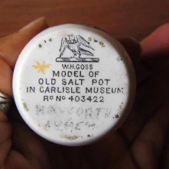 W.H. Goss crested heraldry china vintage Easingwold (GC067 Grace) - Picture 5 of 6